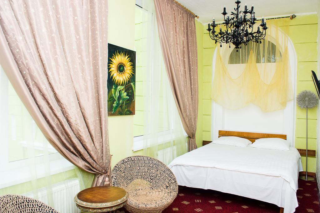 Guest House De Rishelye أوديسا المظهر الخارجي الصورة